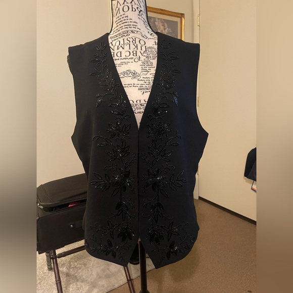 Liz Claiborne Jackets & Blazers - Liz Claiborne Black Floral Embroidered Blouse